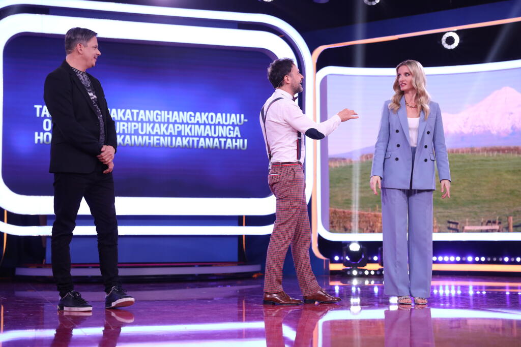 Vinczeová stavila na oversize nohavicový kostým. V šatách jej to pristane rozhodne viac...