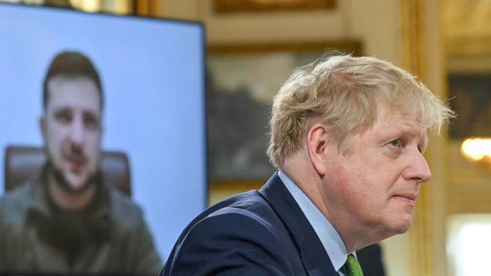 Ukrajinský prezident Volodymyr Zelenskyj v utorok varoval západných lídrov, že