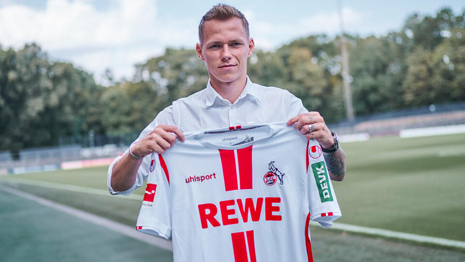 Slovenský futbalový reprezentant Ondrej Duda prestúpil z Herthy Berlín do 1. FC Kolín.