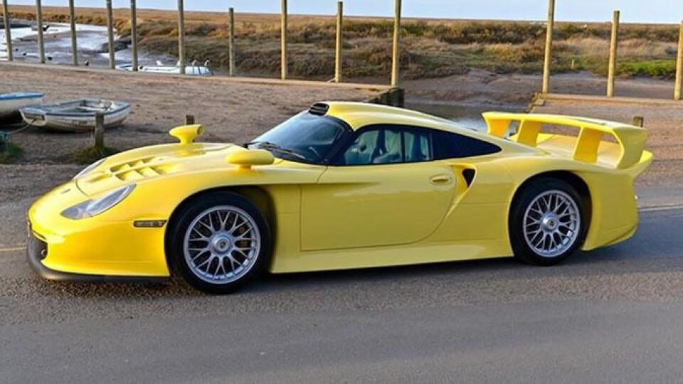 Predávané Porsche 911 GT1 je vzácna rarita