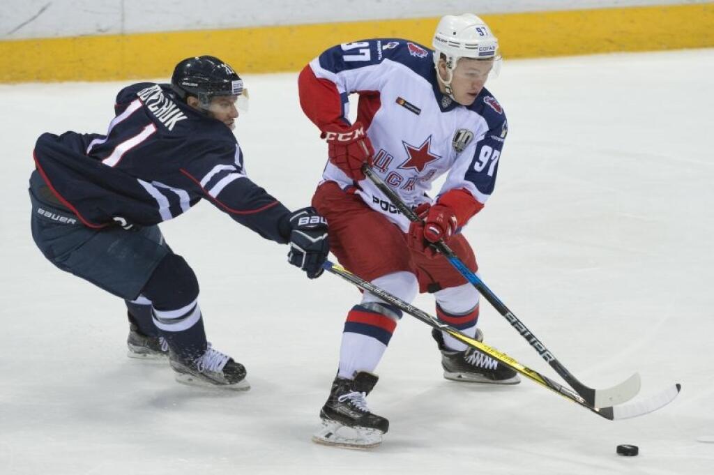 Kaprizov si ako hráč CSKA Moskva v minulosti zahral v rámci KHL aj v Bratislave.
