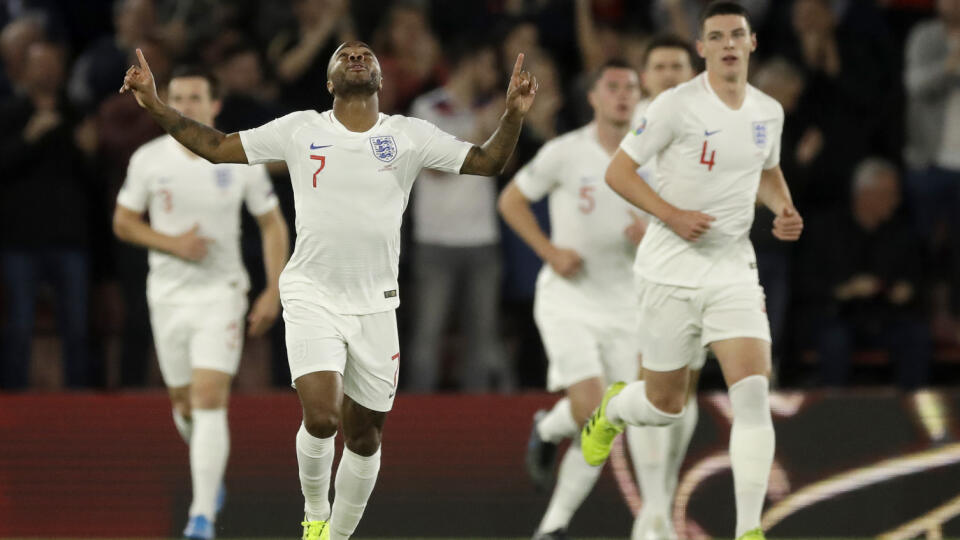 Futbalisti Anglicka vyhrali v utorňajšom dueli kvalifikácie EURO 2020 doma nad Kosovom 5:3.