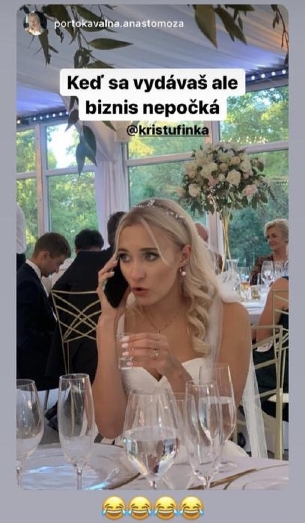 Manželke Denisa Myšáka to na svadbe mimoriadne pristalo.