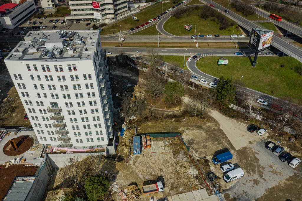 Na leteckej snímke developerský projekt Rozeta v Bratislave.
