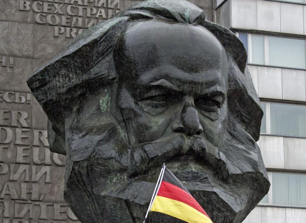 Marx dostane k 200. výročiu sochu. Na otvorení výstavy bude rečniť Juncker