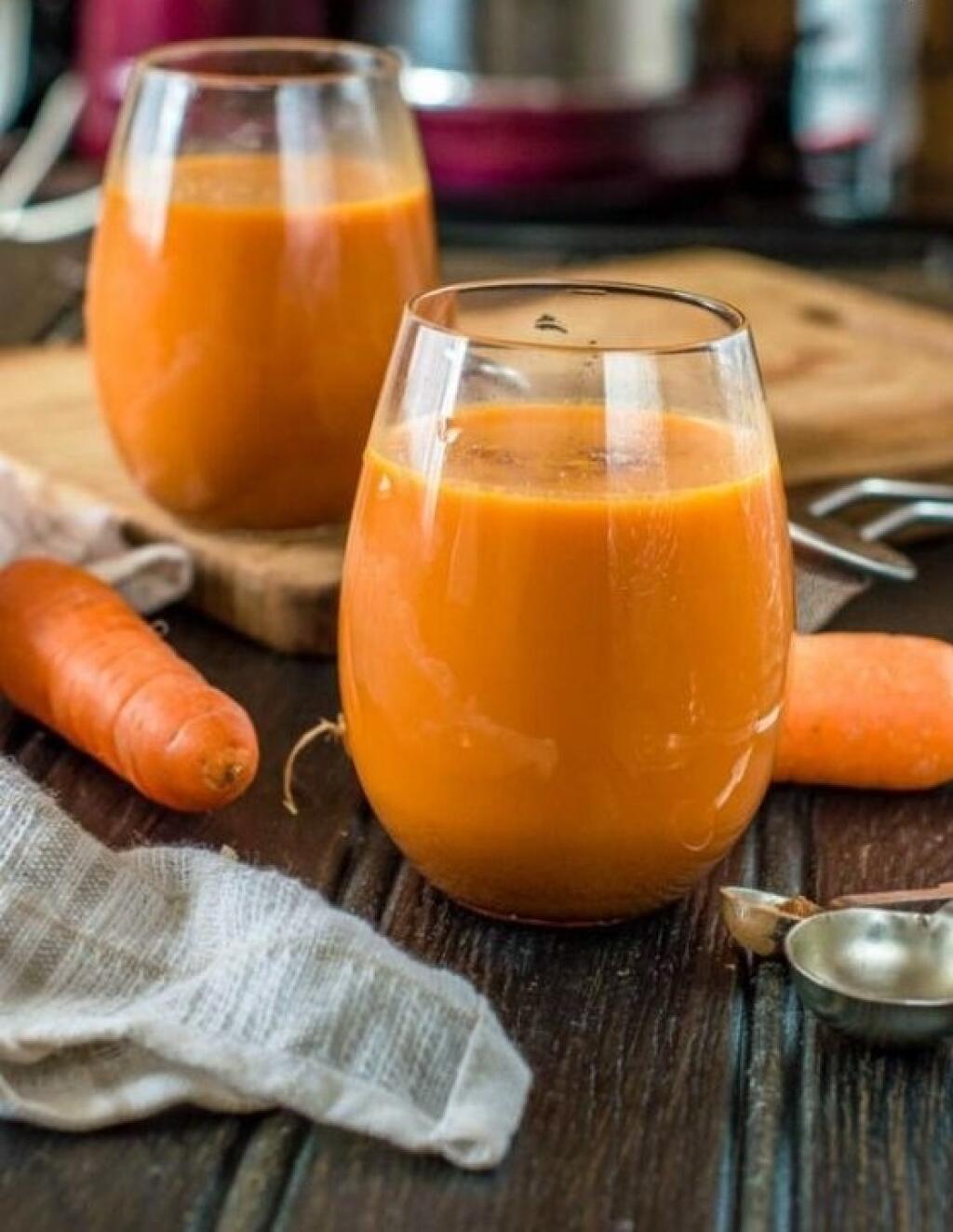 Tento nápoj je vhodný pre každého, kto však má problémy, mal by odšťavenú mrkvu so zemiakmi piť ráno nalačno, polhodinu oddychovať a až potom si dať adekvátne diétne raňajky.