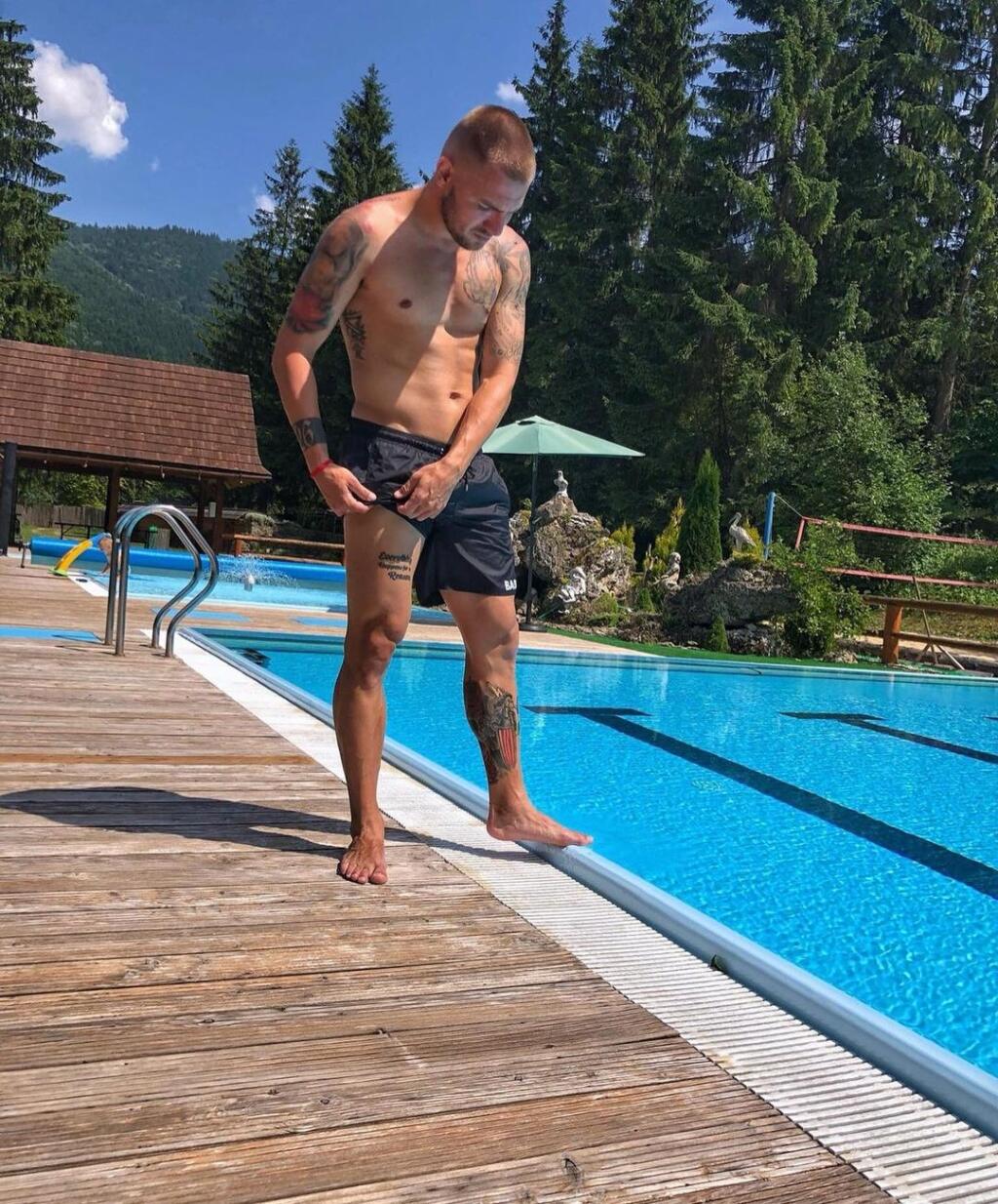 Rodák z Trstenej bol jedným zo siedmich futbalistov, ktorých mená sa uchádzali v ankete o hlasy priaznivcov. Jendrišek ju napokon s prehľadom vyhral.