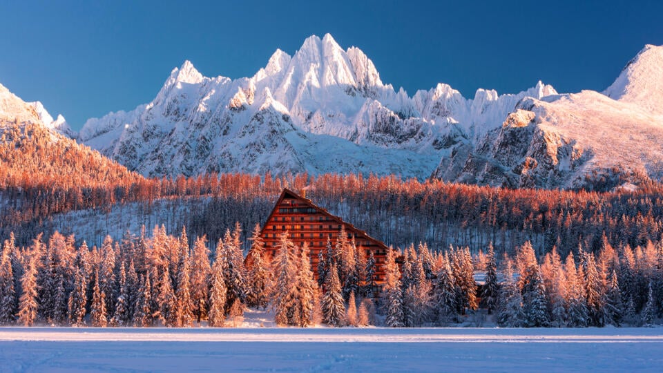 National,Park,High,Tatras,Winter,Sunrise,View,And,Mountain,Vysoka