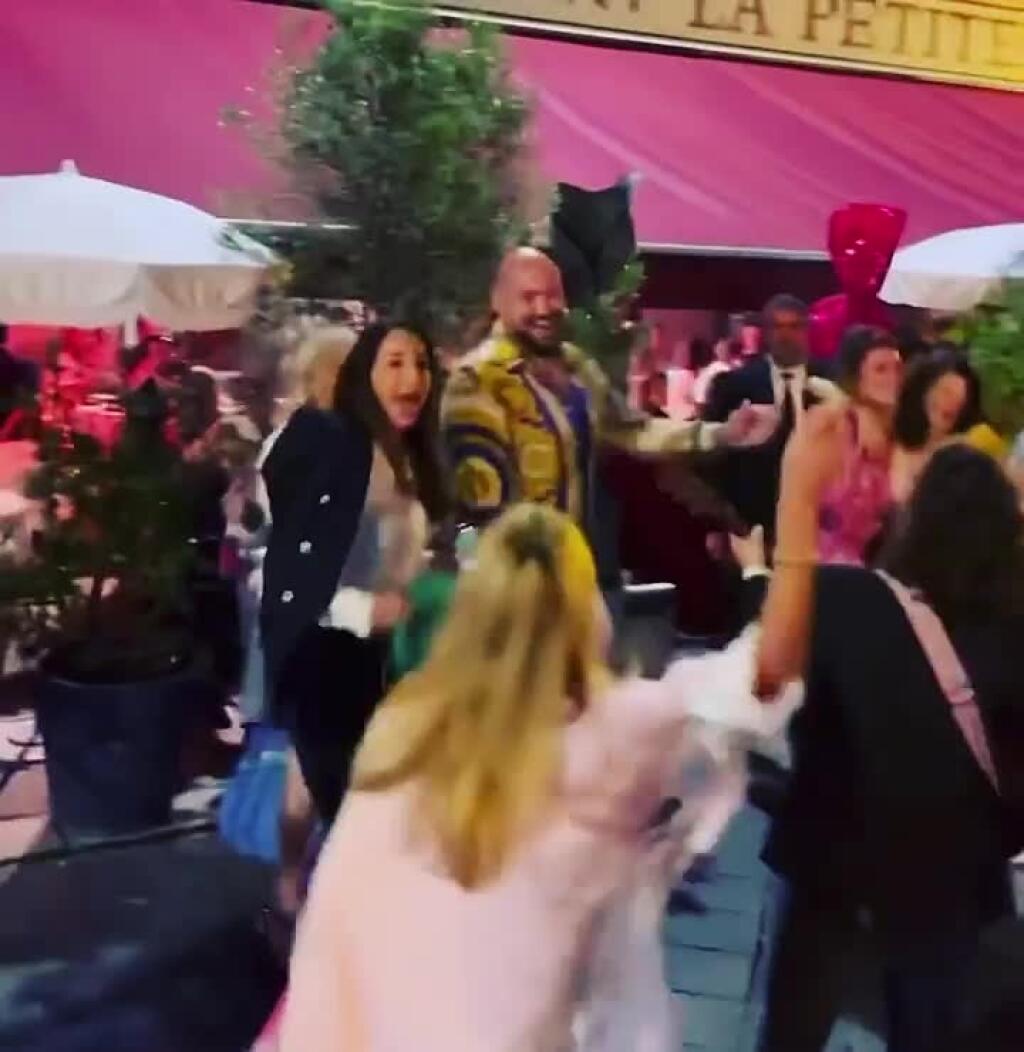 VIDEO Fury si užíva dôchodok, po ktorom túži každý: Pozrite sa na sexi tanec jeho manželky