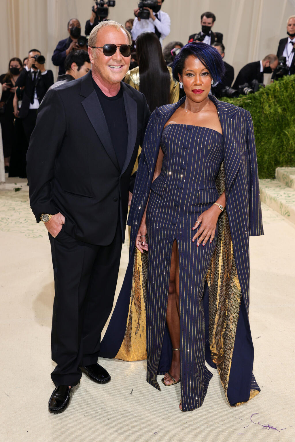 Michael Kors a Regina King v kreácii Michael Kors Collection.