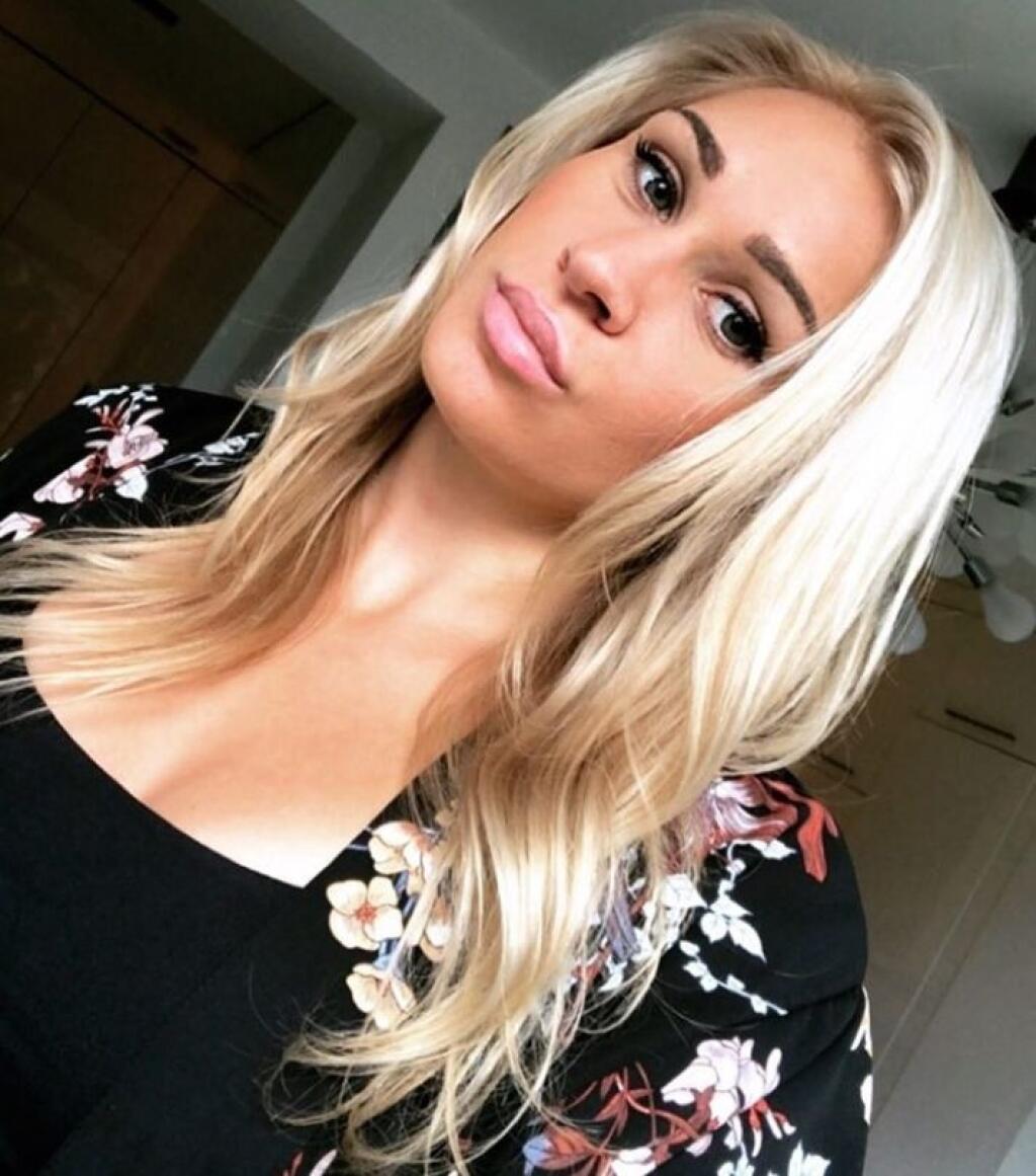 Krásna tvár je len doplnkom celkové vzhľadu a okrem to vie Simona aj strieľať góly. Naposledy sa o tom na vlastnej koži presvedčili hádzanárky susedného Rakúska.