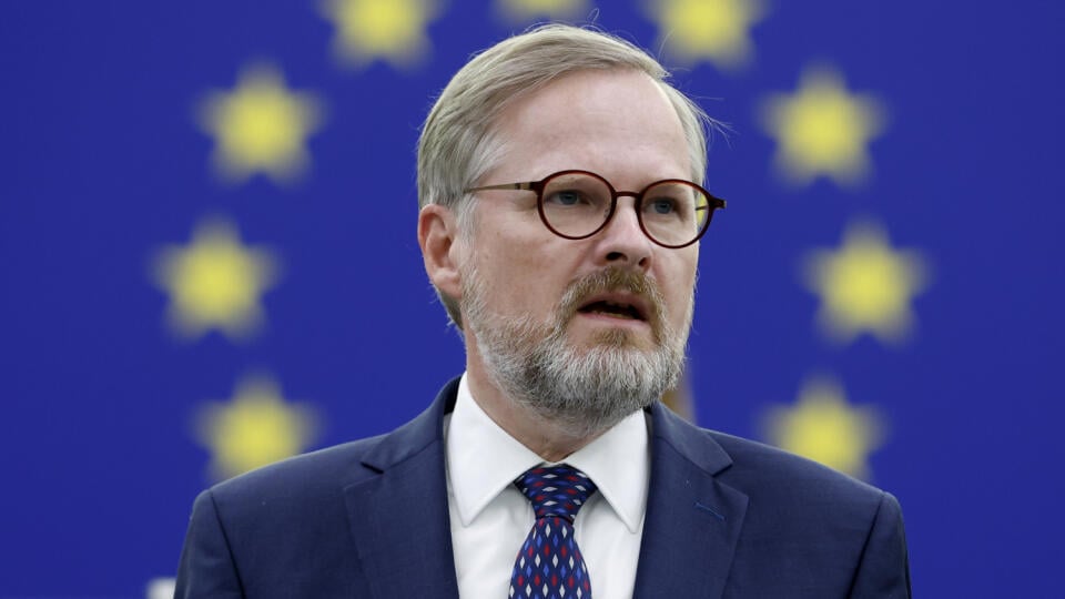 EBE 17 Štrasburg - Na snímke český premiér Petr Fiala predstavuje program aktivít českého predsedníctva v Rade EÚ v stredu 6. júla 2022 v Štrasburgu. FOTO TASR/AP
Czech Republic Prime Minister Petr Fiala presents the programme of activities of the Czech Republic's EU presidency, Wednesday, July 6, 2022 in Strasbourg, eastern France. (AP Photo/Jean-Francois Badias)