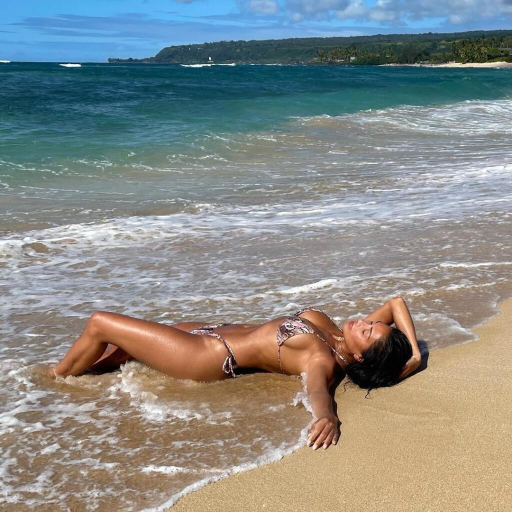 Nicole Scherzinger pred lockdownom v Británii, kde žije, najprv utiekla do USA a potom kade-tade do sveta. Počas najväčšej pandémie koronavírusu lietala azda viac než britské aerolinky a pendlovala medzi Karibikom, Portugalskom, USA, Mexikom a Gréckom.