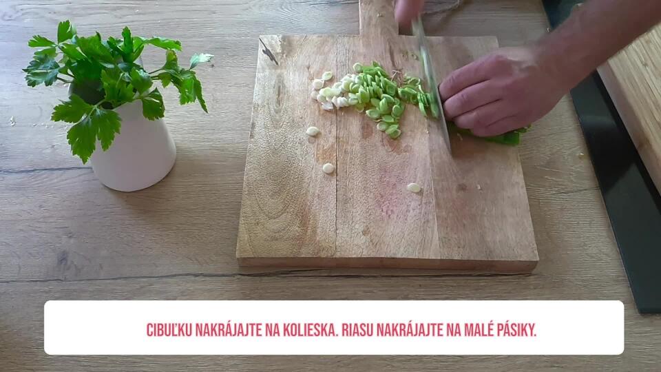 Super zdravá japonská polievka ramen: Takto ju pripravil kuchár Ľuboš