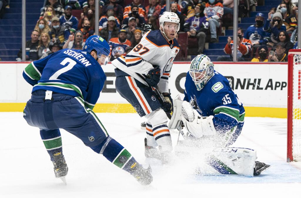 Connor McDavid znova predviedol svoju genialitu.