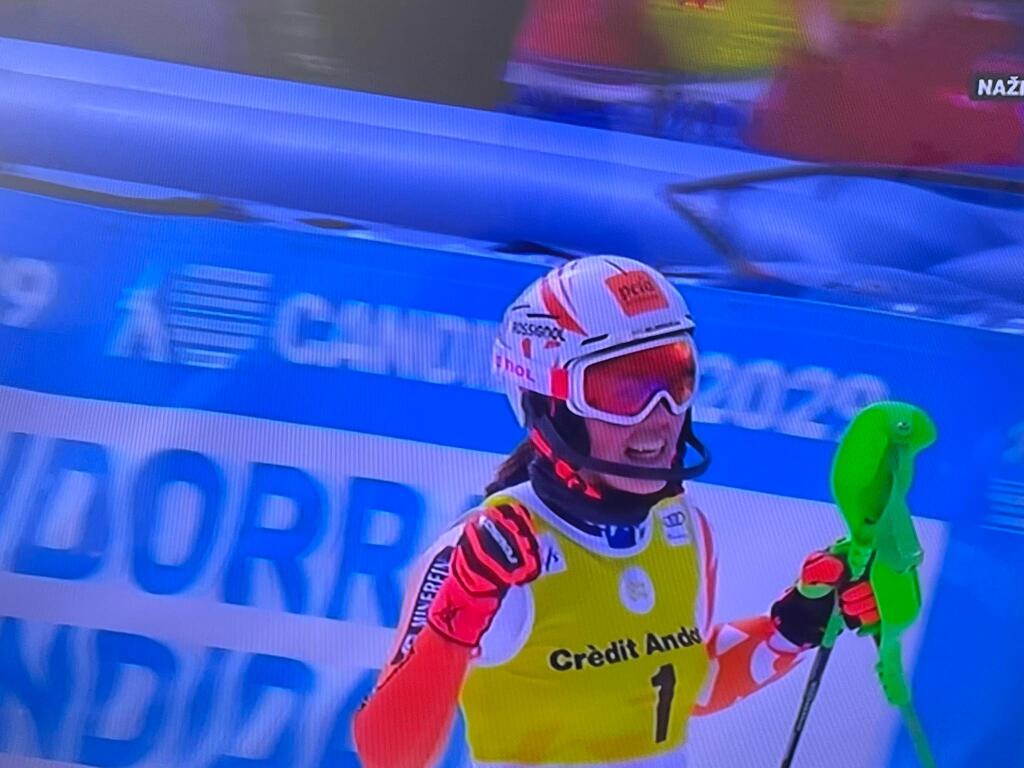Vlhovej emócie po dojazde do cieľa v 2. kole a šťastný krik stáli za to.