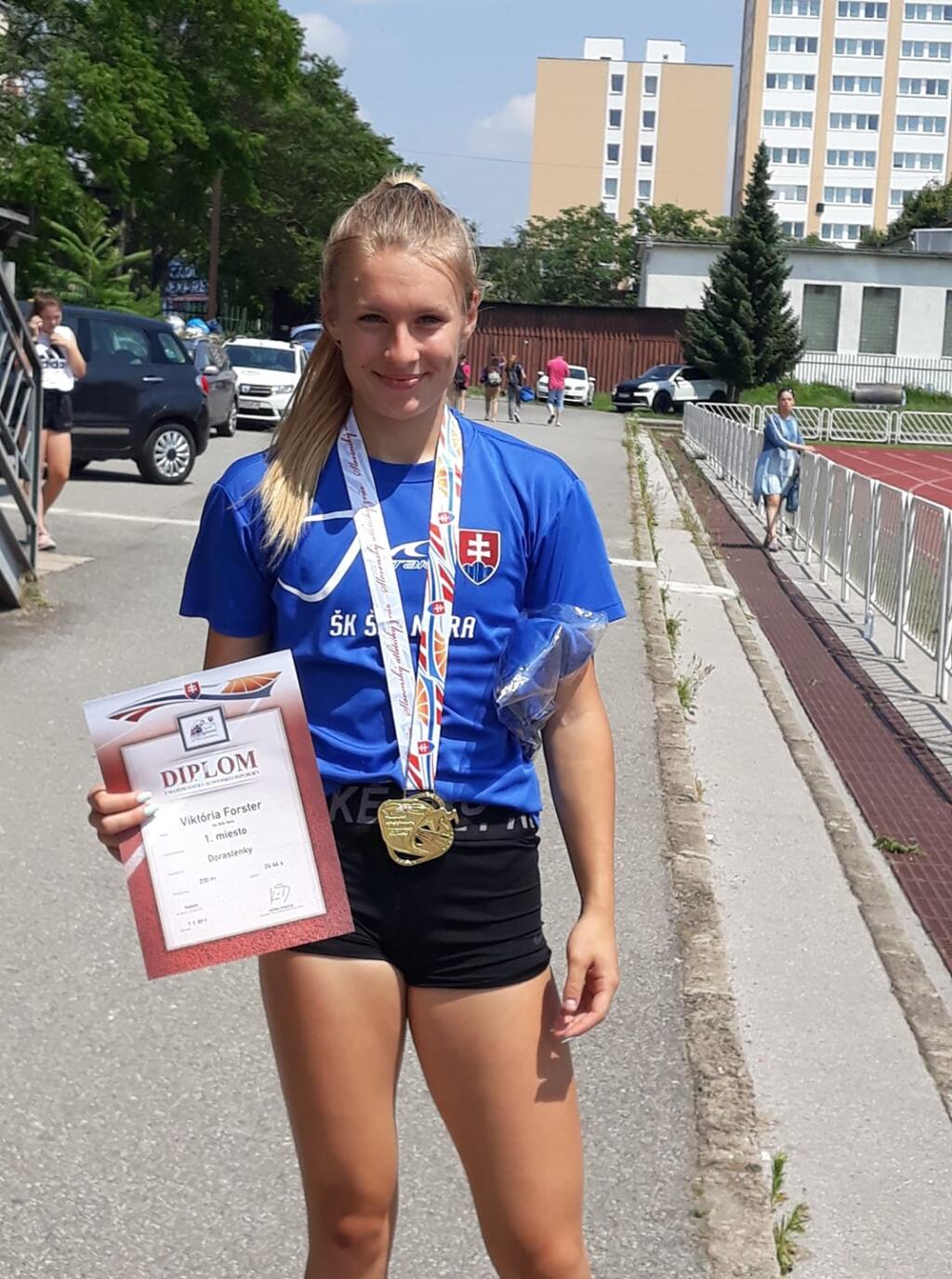 Krásna slovenská športovkyňa patrí k najtalentovanejším slovenským atlétkam súčasnosti.