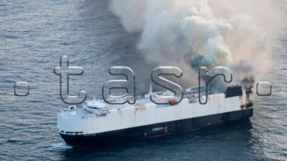 Alaska_Cargo_Ship_Fire