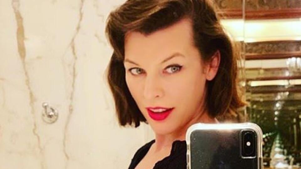 Herečka Milla Jovovich je tehotná, k dvom dcéram tak pribudne onedlho tretia.