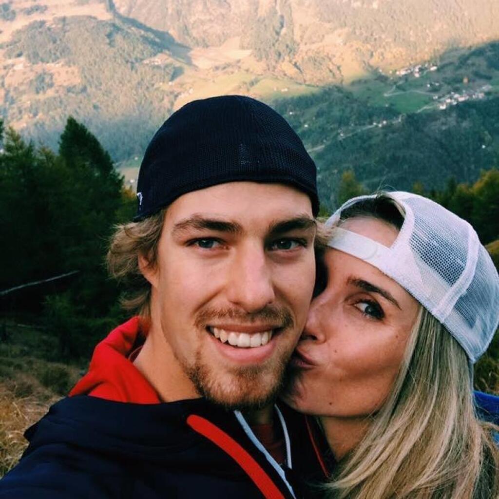 Michaela Jajtnerová je dnes šťastná po boku priateľa hokejistu Lukáša Lhotáka.