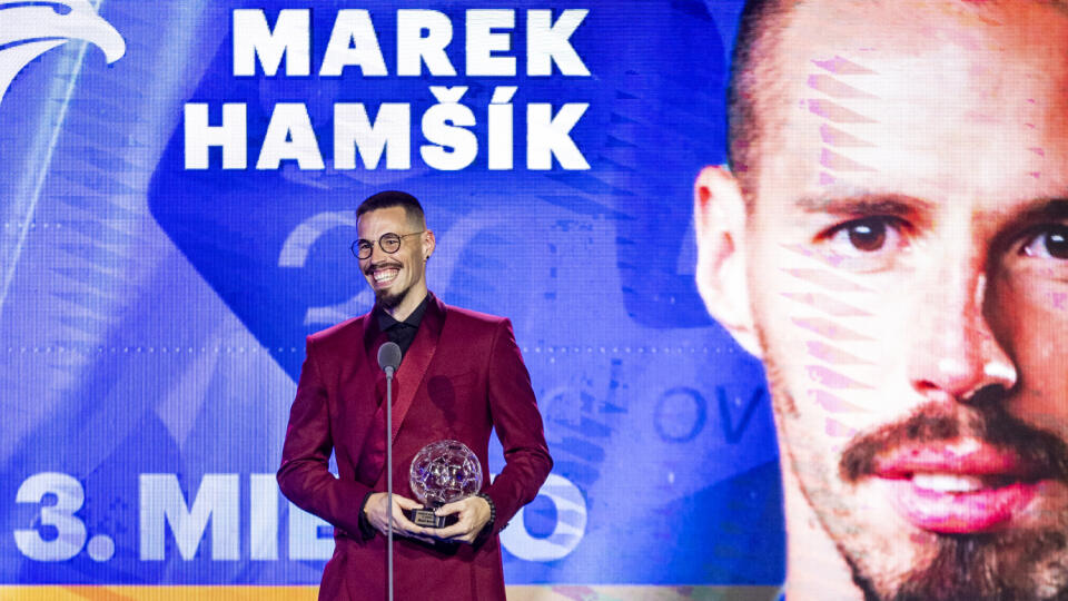 Marek Hamšík obsadil v ankete Futbalista roka 2022 tretie miesto, no vďaka svojmu obleku vyčnieval najviac zo všetkých.
