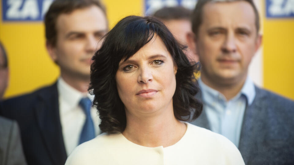 Na snímke ministerka investícií, regionálneho rozvoja a informatizácie SR a predsedníčka strany Za ľudí Veronika Remišová počas tlačovej konferencie k aktuálnej situácii v strane v Bratislave 8. septembra 2021. FOTO TASR - Jakub Kotian