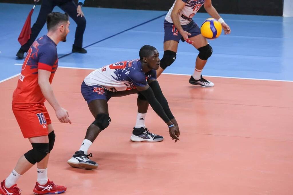 Yacoubou je prvým Afričanom, ktorý si zahrá volejbalovú extraligu na Slovensku.