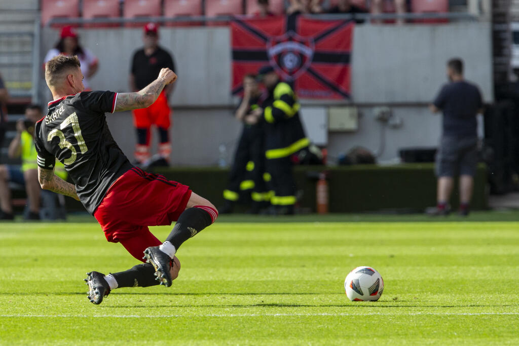 Pre Martina Škrtela, ktorý priviedol trnavské mužstvo na ihrisko ako kapitán, išlo o posledný zápas v jeho profesionálnej kariére.