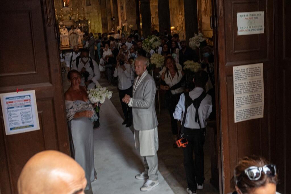 Hrdina Talianska Bernardeschi si zobral za manželku moderátorku Veronicu Ciardiovú. Bola z toho veľká slávnosť.