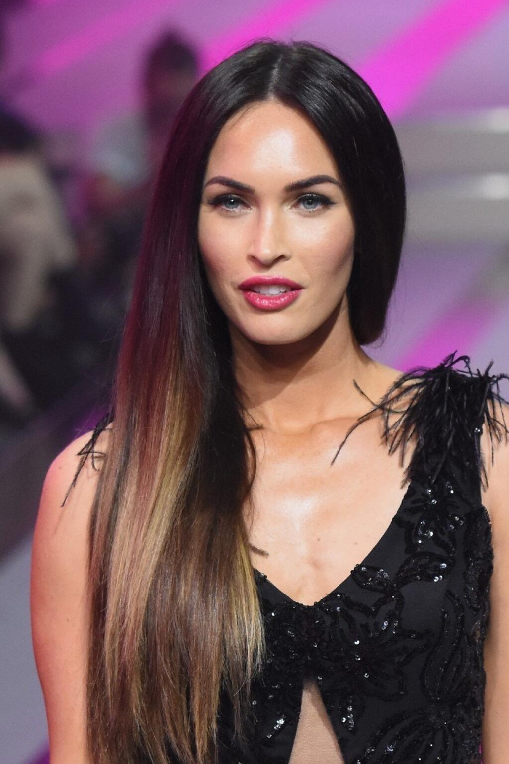 Megan Fox on the catwalk Fashion Fest, Autumn Winter 2017, Mexico City, Mexico - 08 Sep 2017, Image: 348670354, License: Rights-managed, Restrictions: , Model Release: no, Credit line: Profimedia, TEMP Rex Features