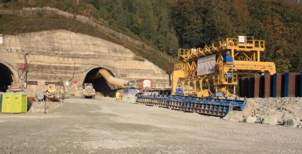 Mladá geodetka Majka prišla o život v tuneli Višňové.