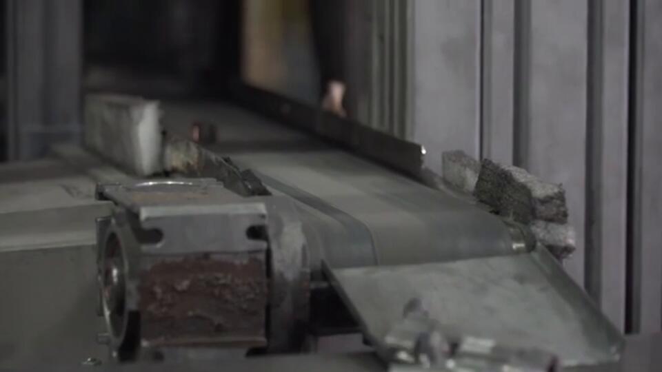 Strojári vyrábajú ochranné pomôcky aj pomocou práškovej metalurgie