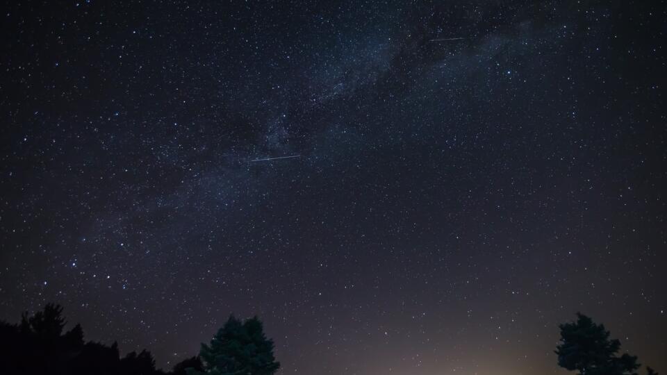 Vrcholí meteorický roj Kvadrantídy! (Ilustračné foto)