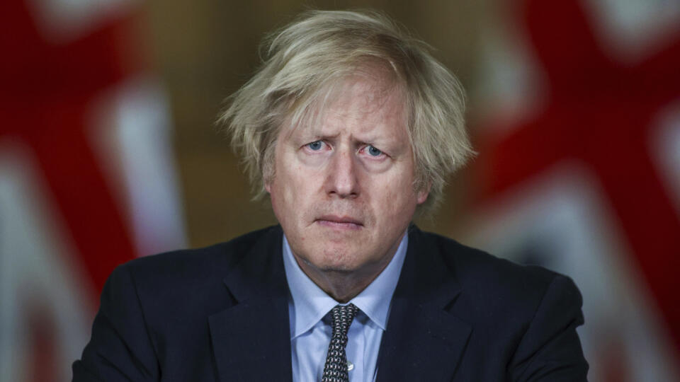 EBE 15 Londýn - Britský premiér Boris Johnson počas tlačovej konferencie pri príležitosti prvého výročia od zavedenia prvého lockdownu v spojitosti s pandémiou koronavírusu SARS-CoV-2 v Londýne 23. marca 2021. FOTO TASR/AP
Britain's Prime Minister Boris Johnson holds a news conference at 10 Downing Street, on the first anniversary of Britain's coronavirus lockdown, in London, Tuesday March 23, 2021. The day is being called a national day of reflection to mark the anniversary of Britain's first