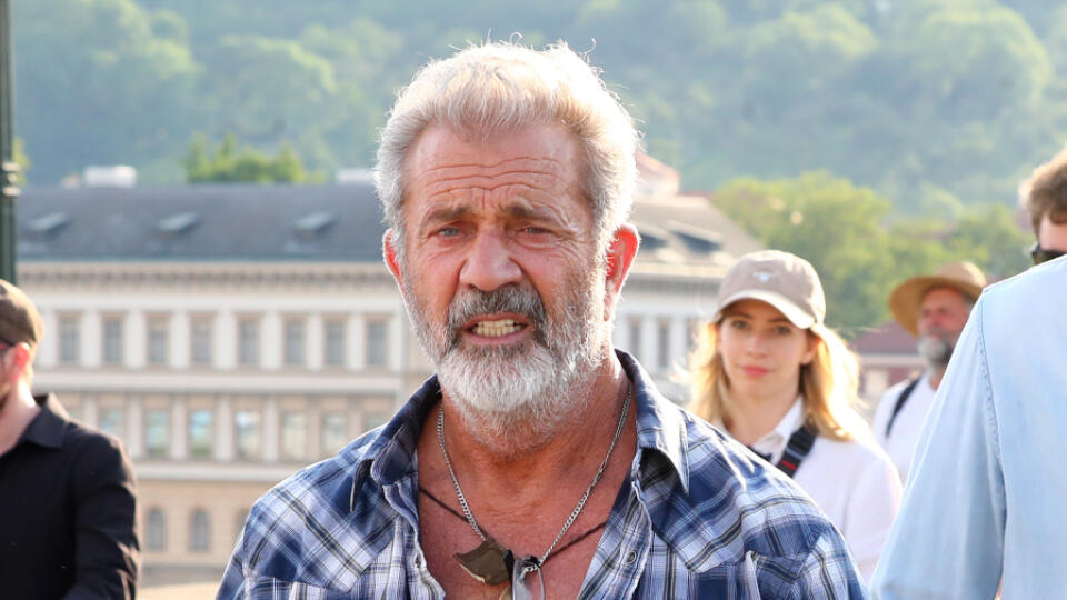 Mel Gibson