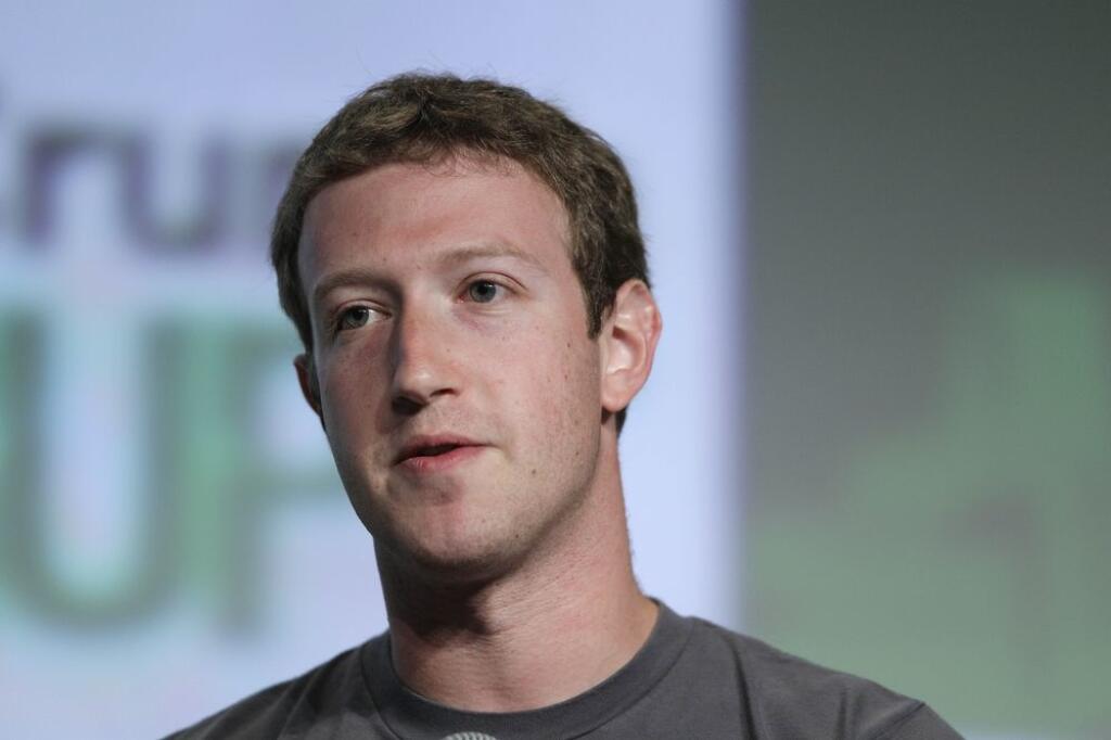Ignorovali jeho upozornenia, tak hackol facebookový profil Zuckerberga