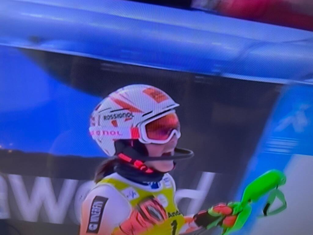 Vlhovej emócie po dojazde do cieľa v 2. kole a šťastný krik stáli za to.