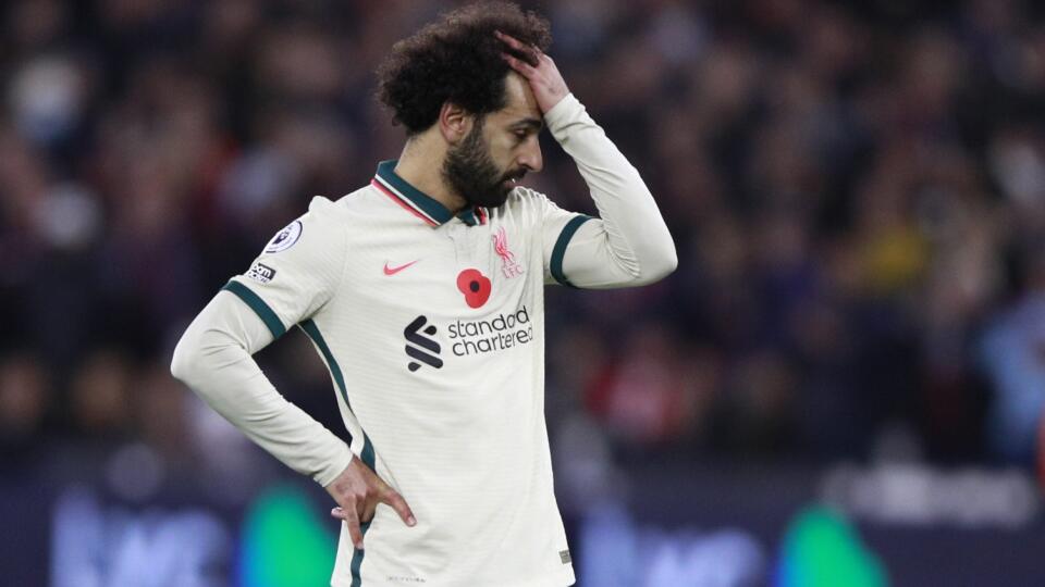WA 32 Londýn - Futbalista Liverpoolu Mohamed Salah reaguje v zápase 11. kola anglickej Premier League West Ham United - FC Liverpool v Londýne 7. novembra 2021. FOTO TASR/AP
Liverpool's Mohamed Salah reacts during the English Premier League soccer match between West Ham United and Liverpool at the London stadium in London, England, Sunday, Nov. 7, 2021. (AP Photo/Ian Walton)