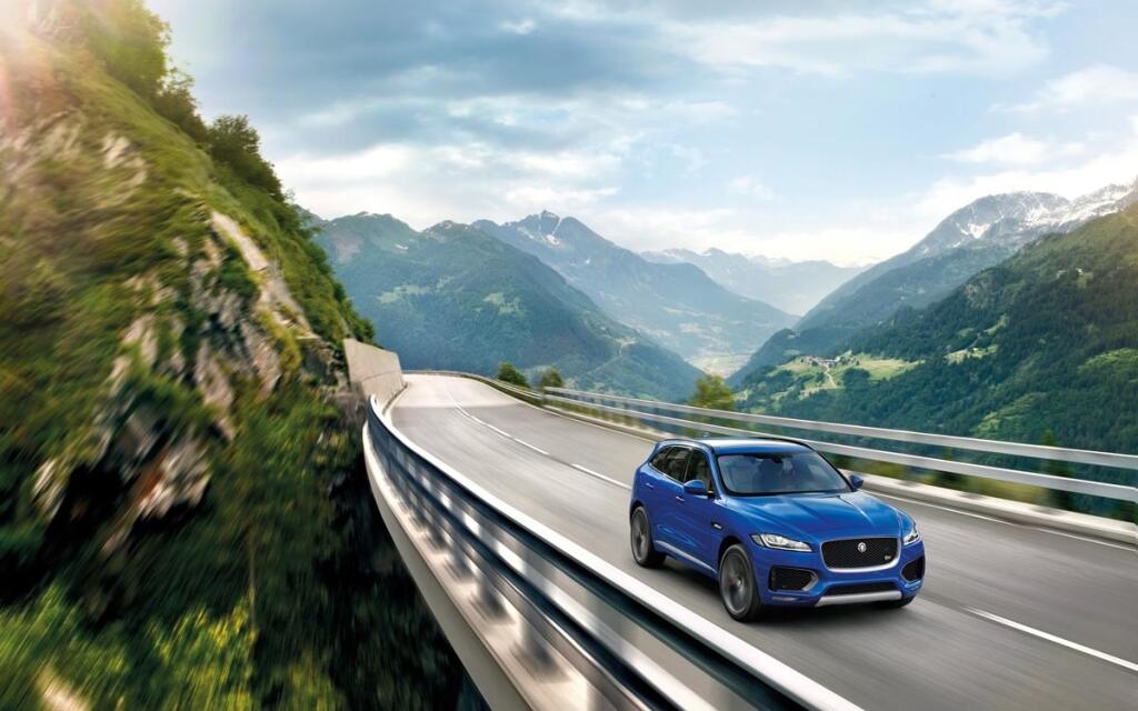 Jaguar F-Pace