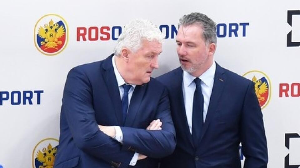 Říhovci na striedačke českej reprezentácie. Syn robil otcovi asistenta v národnom tíme.