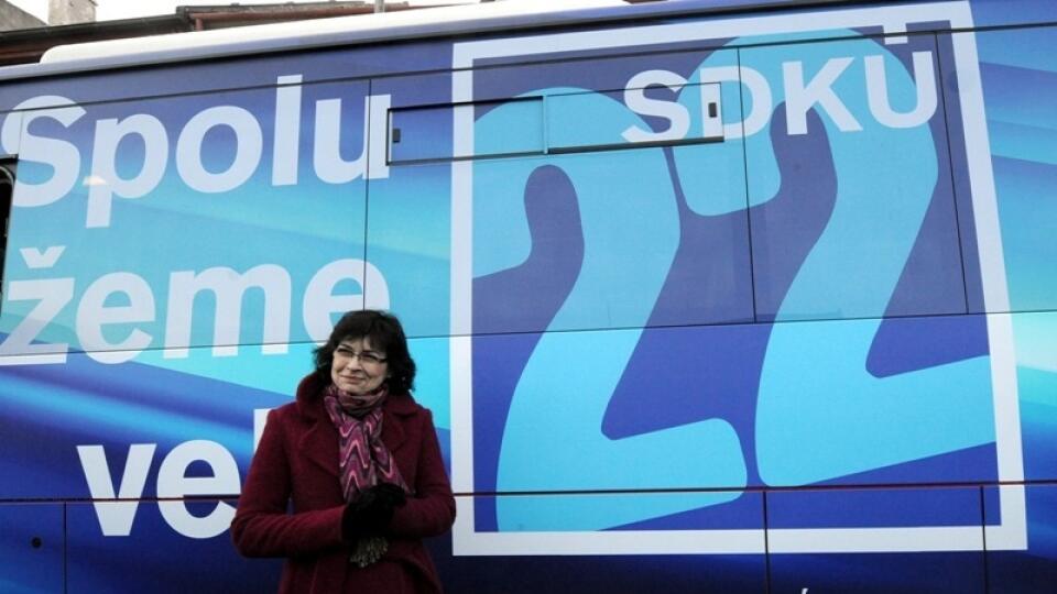 Bude dobrá modra? Uvidíme, či SDKÚ-DS nestratí práve kauzou Gorila svoju pozíciu v top trojke.