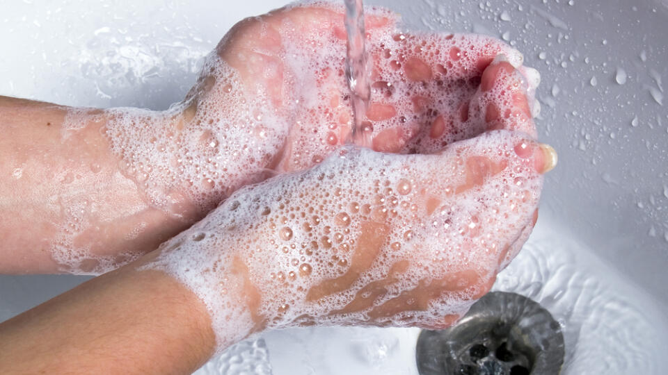 Hygienici varujú pred známym mydlom, v ktorom sa našli mikróby.