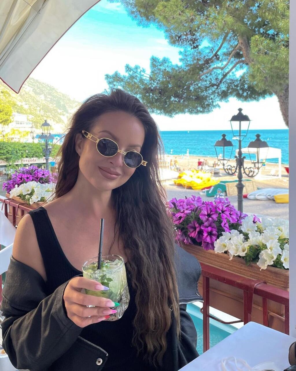 Veronika si v Taliansku užíva rodinu aj luxus.