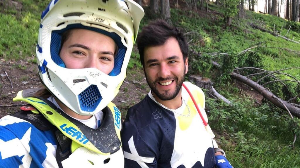 Pre Vlhovú sú rýchle stroje vášeň, a to nielen pri autách. Slovenská lyžiarka je známa tým, že miluje jazdu na motorke.