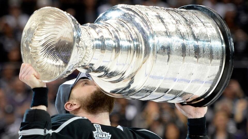 Marián Gáborík so Stanley Cupom, ktorý získal s Los Angeles Kings.