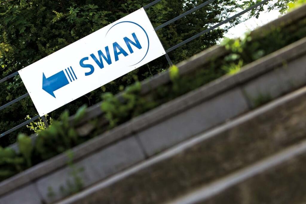Príchod štvrtého mobilného operátora Swan brzdí Orange. Swan ho dal na súd