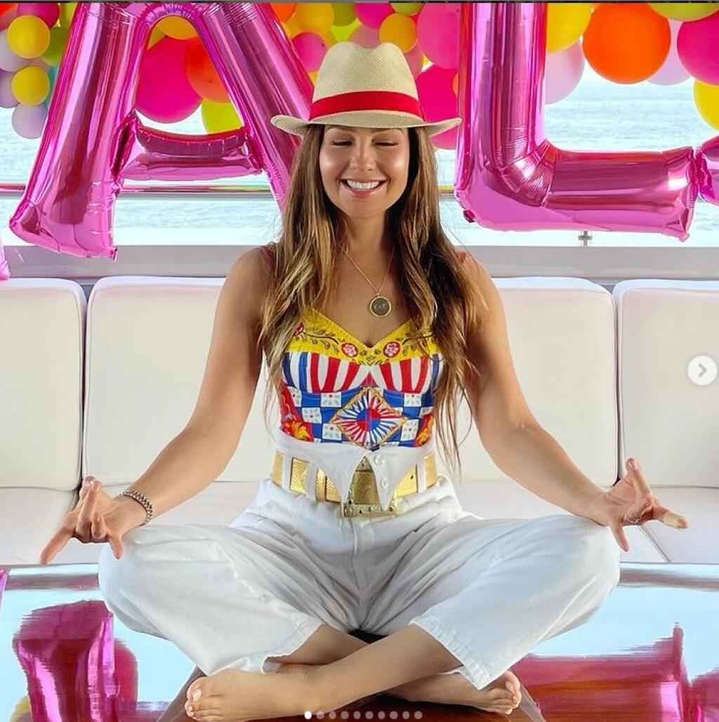 Thalía oslávila 50 rokov, ale vyzerá skôr ako sladká tridsiatnička.