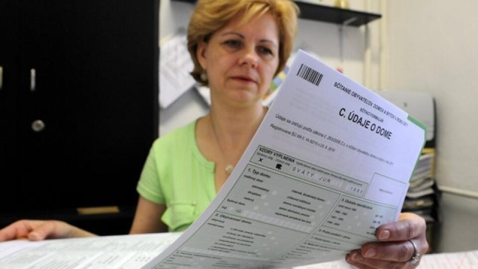 Sčítacie formuláre:
V mnohých z nás
vyvolali niektoré
otázky pochybnosti.