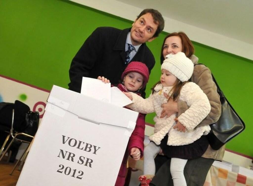 Voľby v obrazoch: Ako volili ľudia a lídri strán