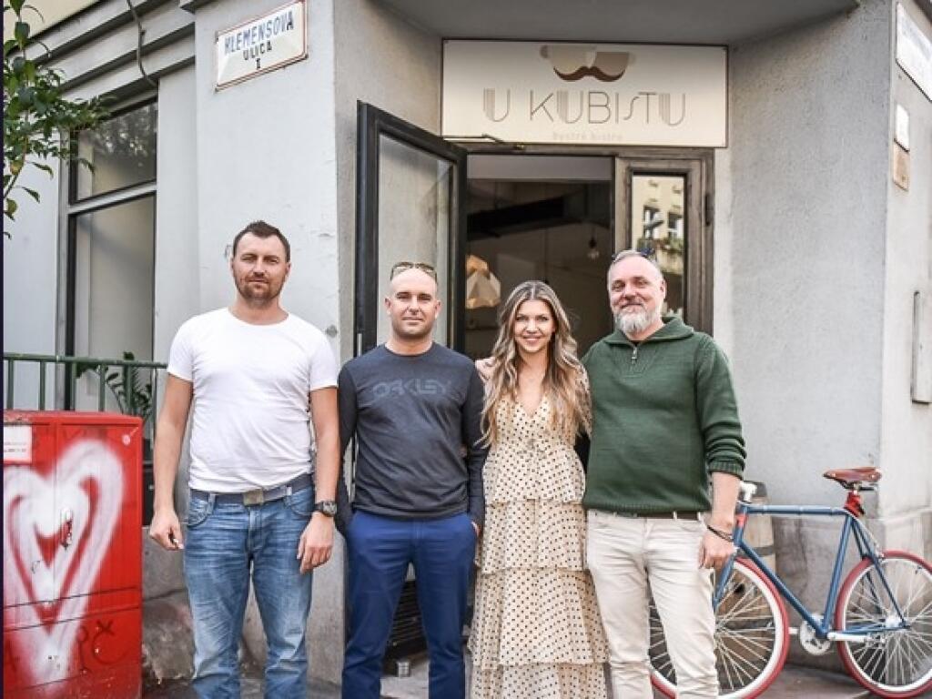 Bianka, Giacomo a ich tím